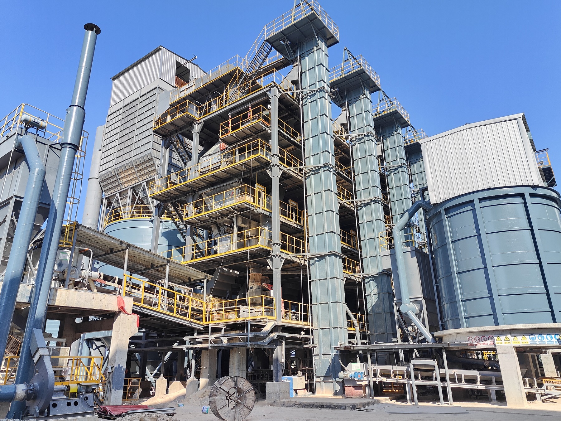 砂石行業(yè)又有“大動(dòng)作”？唐山金路干法制砂樓優(yōu)勢(shì)有哪些？