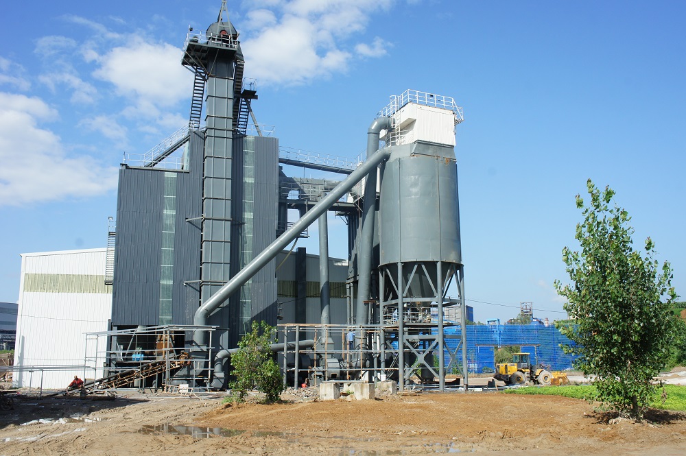 天然砂、水洗砂、機(jī)制砂有何區(qū)別?用什么制砂設(shè)備加工生產(chǎn)好?