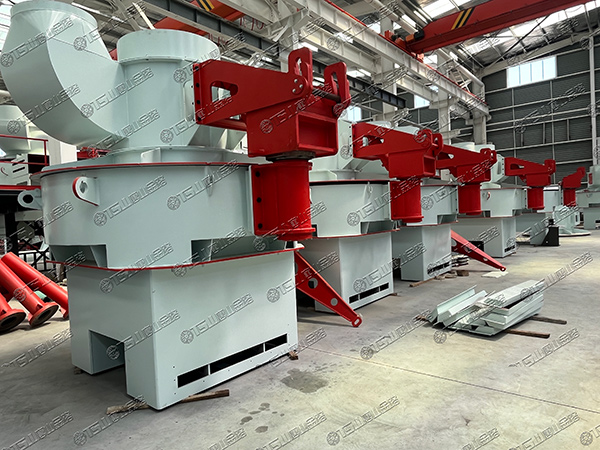 制砂選粉一體機(jī)：適合多種物料破碎，粒形圓潤(rùn)，針片狀少